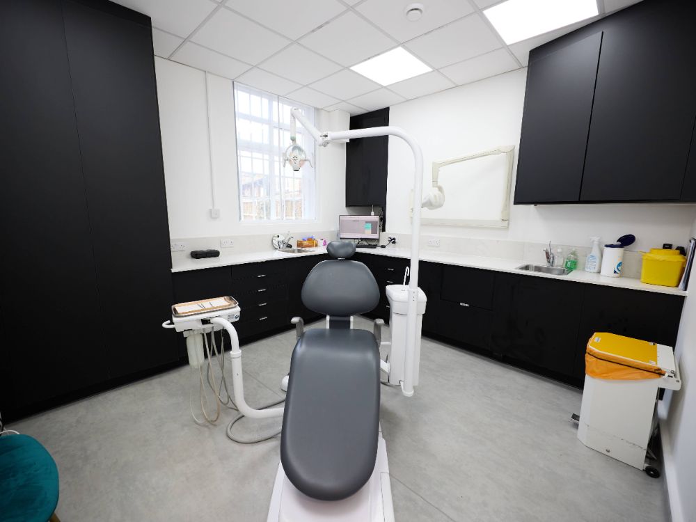 A second treatment room with natural light
